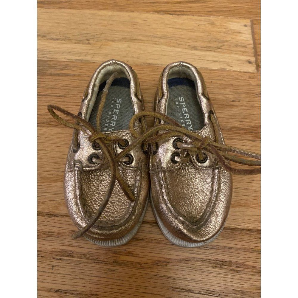 Sperry girls gold metallic slip on leather tie loafers size 5M
